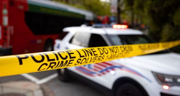 Полиция сообщила о смерти подозреваемого в стрельбе в Вашингтоне