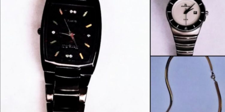 Un minor a furat bunuri în sumă de peste 190 000 de lei din locuința unei consătence | VIDEO