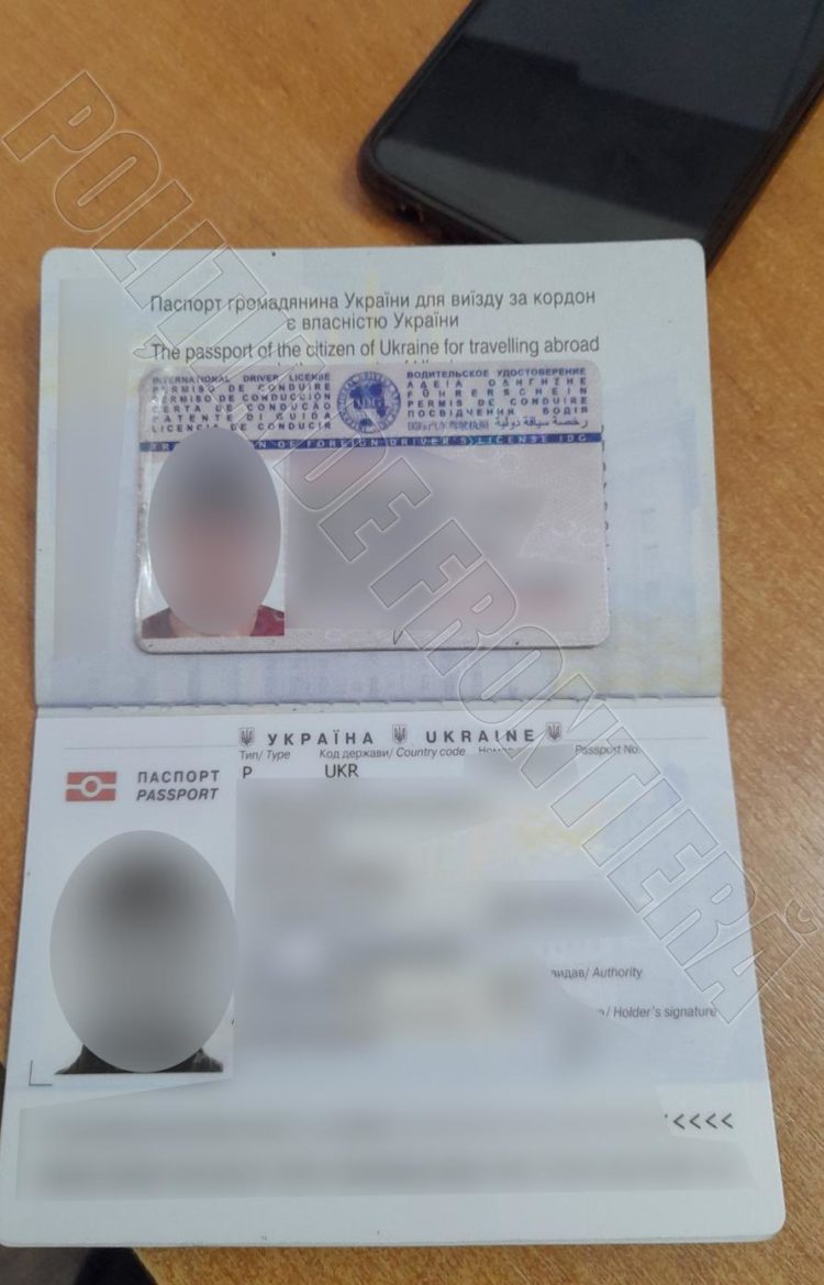 Și-a cumpărat cu 50 de euro un permis de conducere nerecunoscut de niciun stat