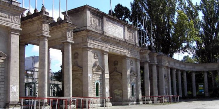 Proiectul hotărârii de Guvern prin care terenul Stadionului Republican va trece în posesia Ambasadei SUA, publicat pentru dezbateri: Vezi ce prevede