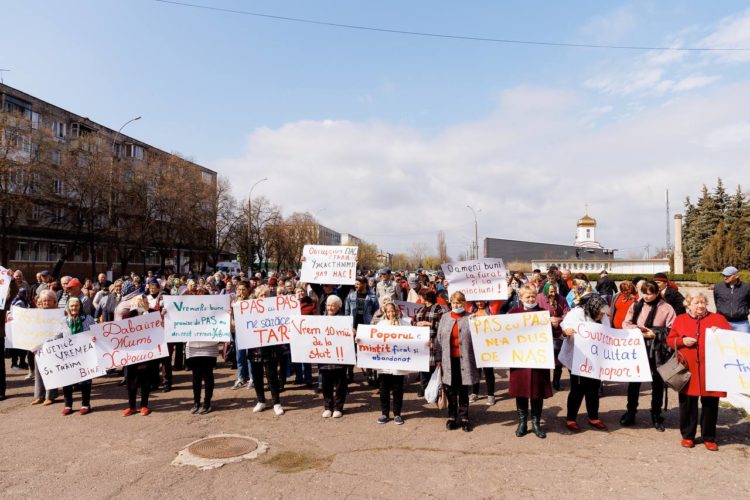 Партия “ШОР” организовала протесты по всей стране. Более 50 тысяч человек приняли участиях в манифестациях