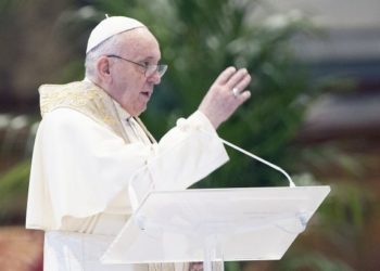 Папа Римский призвал Украину и Россию к пасхальному перемирию