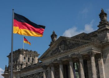 Больше половины жителей Германии не поддерживают эмбарго на нефть и газ из России — опрос