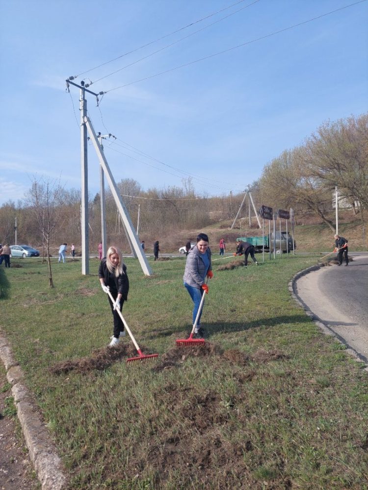 Partidul „ȘOR” continuă acțiunile de salubrizare de amploare la Chișinău și Orhei