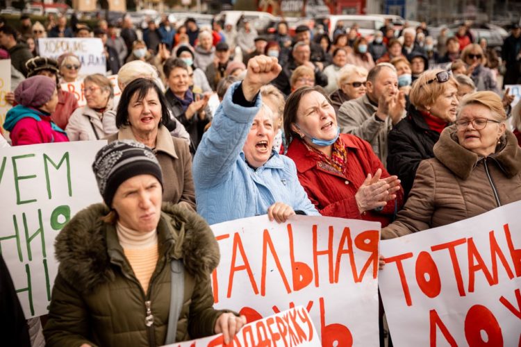 Партия “ШОР” организовала протесты по всей стране. Более 50 тысяч человек приняли участиях в манифестациях
