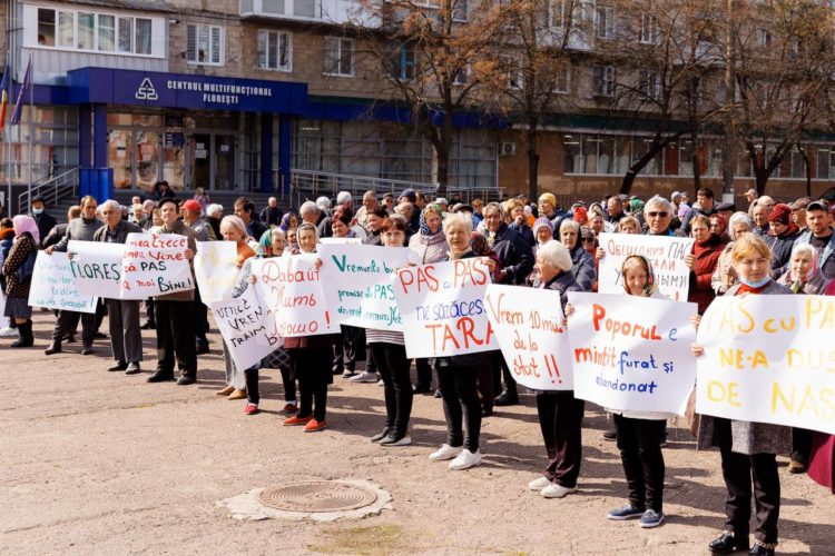 Партия “ШОР” организовала протесты по всей стране. Более 50 тысяч человек приняли участиях в манифестациях