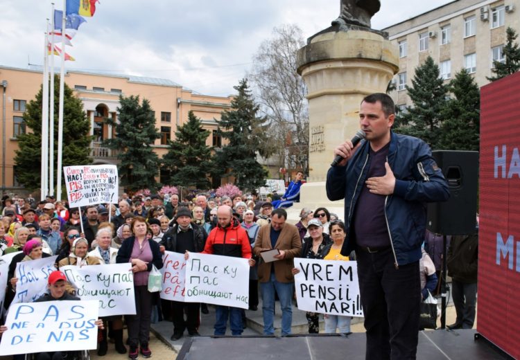 Партия “ШОР” организовала протесты по всей стране. Более 50 тысяч человек приняли участиях в манифестациях