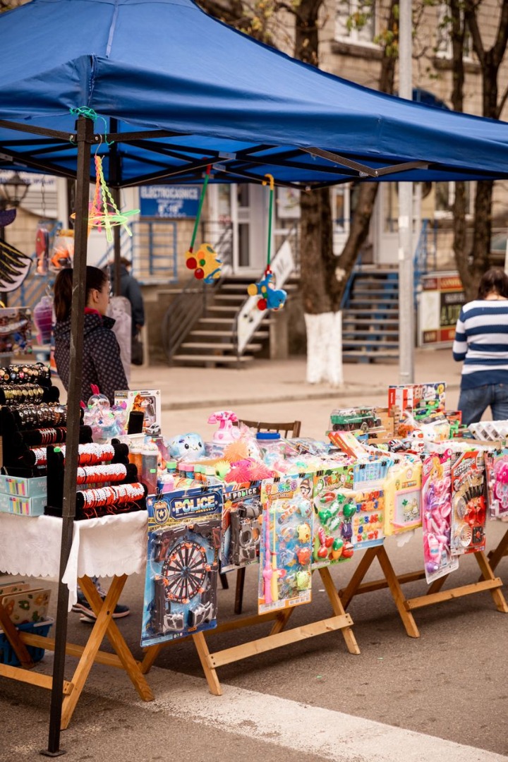 Atmosferă de vis la Orhei! Orașul a fost împânzit cu mii de decorațiuni de sărbătoare, cu ocazia Paștelui!