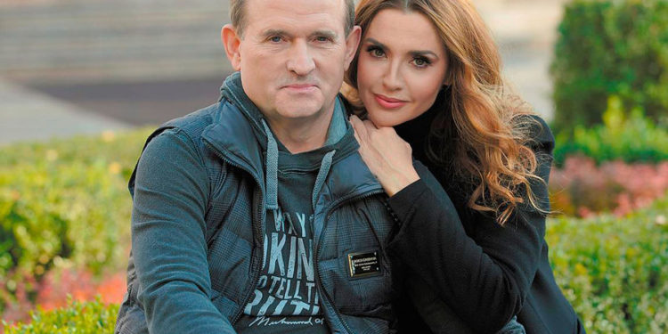 Жена Медведчука попросила помочь с его освобождением саудовского принца