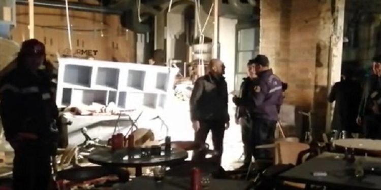 Более 30 человек пострадали в результате взрыва в ночном клубе Баку