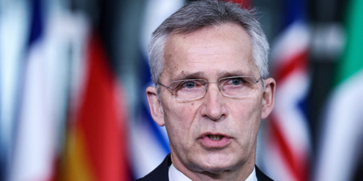 Stoltenberg: NATO e pregatită să susțină Ucraina pentru anii următori, dacă războiul se prelungește