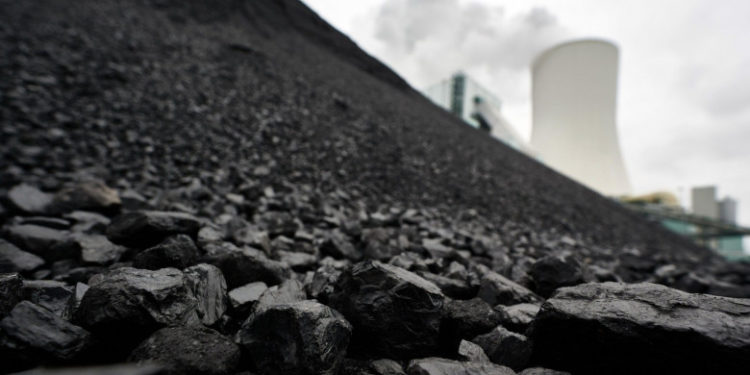 Rusia va redirecţiona cărbunele destinat Europei spre alte pieţe, anunță Kremlinul