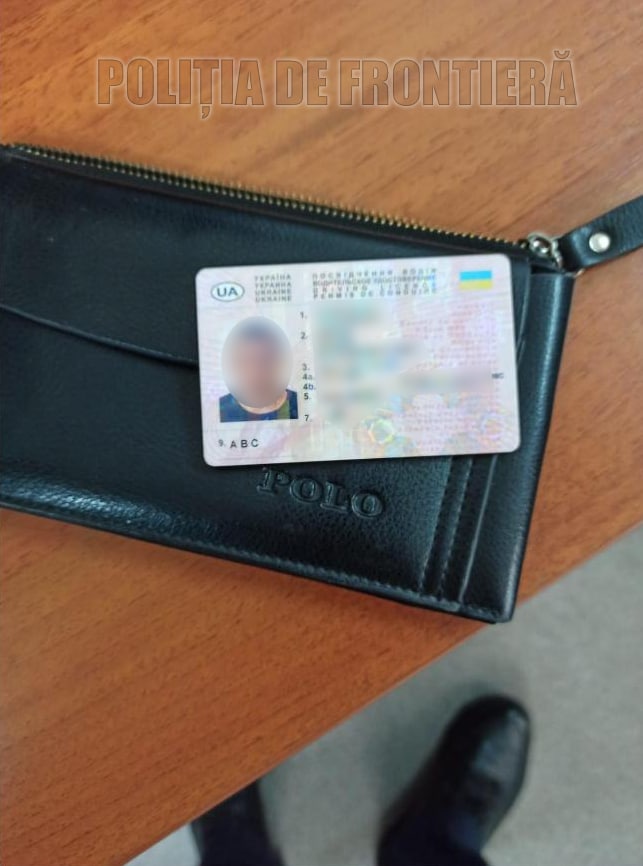 Un cetățean al Azerbaidjanului, căutat pe INTERPOL, prins la frontieră cu acte false