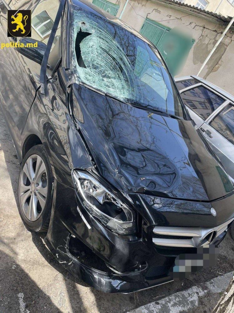 A tamponat mortal un pieton, apoi a părăsit locul faptei. Șofer de 24 de ani, reținut la Anenii Noi