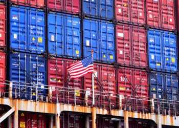 США вслед за ЕС запретят связанным с РФ судам заходить в американские порты