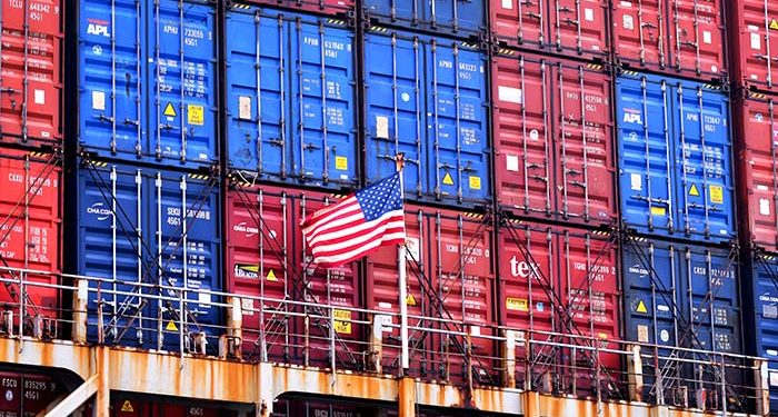 США вслед за ЕС запретят связанным с РФ судам заходить в американские порты