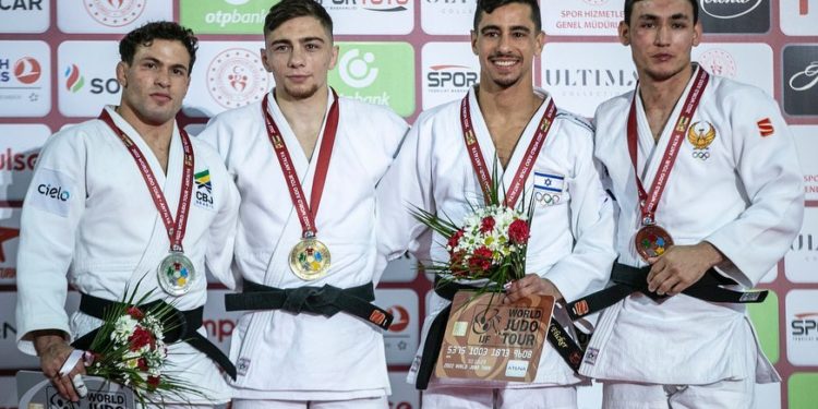 Aur pentru Moldova. Judocanul Denis Vieru a câștigat Grand Slam-ul de la Antalya