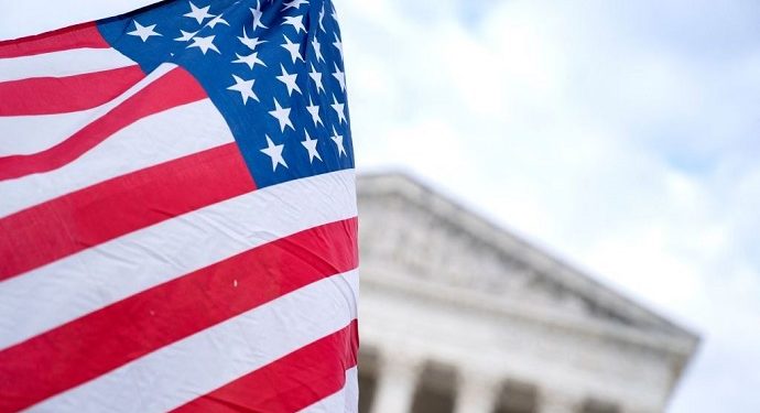 Сенат США одобрил голосование по пакету помощи Украине на $40 млрд