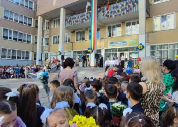 Впервые за два года в молдавских школах прозвенит последний звонок