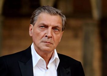 Александра Невзорова объявили в розыск. Против него возбуждено дело о распространении «ложных сведений» об обстреле роддома в Мариуполе