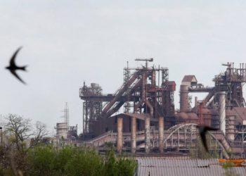 Власти Украины заявили, что российские военные попали на территорию «Азовстали»