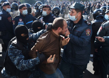 Протесты в Ереване. Полиция задержала около 200 демонстрантов