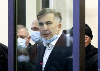 СМИ: Саакашвили перевели из тюрьмы в тбилисскую клинику на обследование