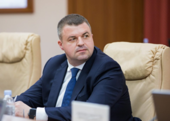 Fostul șef al Agenției Servicii Publice, Sergiu Răilean, a fost reținut pentru 72 de ore. Este suspectat de abuz în serviciu | VIDEO