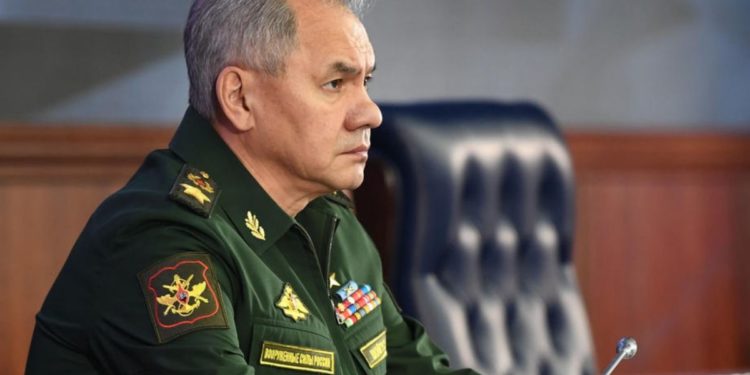 Şoigu: Rusia îşi încetineşte ofensiva din Ucraina în mod deliberat, pentru a permite evacuarea civililor