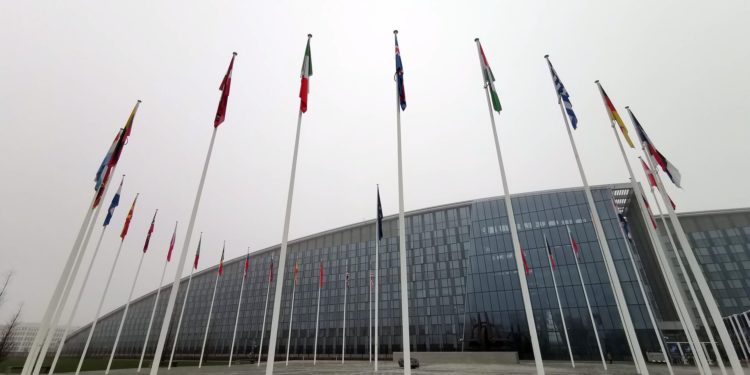 В новой стратегии НАТО Россию обозначат как непосредственную угрозу