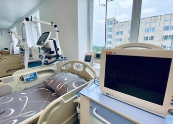 За два года из-за коронавируса в мире умерло почти 15 млн людей — ВОЗ