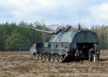 ФРГ тренирует военных ВСУ на гаубицах PzH 2000