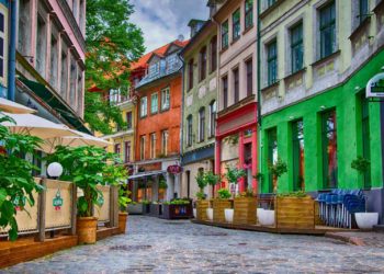 O nouă alertă de călătorie: Letonia le recomandă cetățenilor săi să se abțină de la deplasări în stânga Nistrului | VIDEO