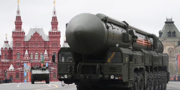 Rogozin: Rusia va pune în funcţiune 50 de noi rachete nucleare Satan 2