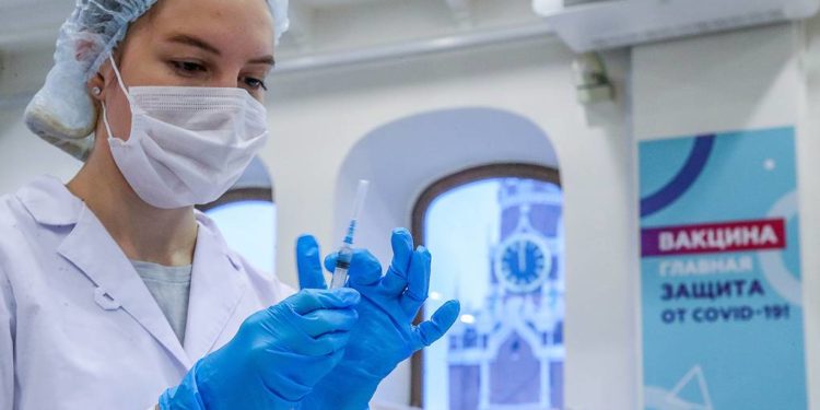 Темпы распространения COVID-19 в мире выросли впервые с конца марта