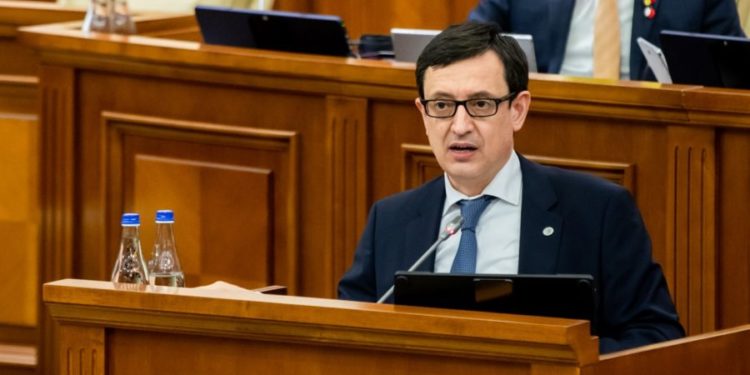 Guvernatorul BNM este gata să vină în fața Parlamentului. Ce spune Octavian Armașu despre invitația deputaților