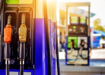 Scumpiri drastice – anunțate de ANRE! Prețul benzinei va crește miercuri cu 61 de bani | VIDEO