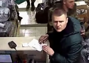 Генпрокурор Украины назвала имя подозреваемого в убийстве жителей Бучи. Утверждается, что его опознали на видео из СДЭК — но белорусские журналисты считают это ошибкой