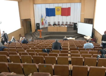 „Trebuie să fim alături de tovarășii noștri”. Consilierii socialiști din CMC au părăsit sala de ședințe, în semn de solidaritate față de Igor Dodon | VIDEO