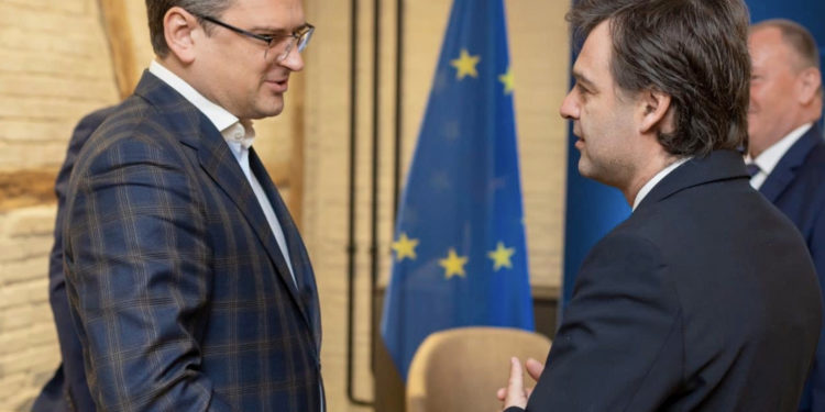 Nicu Popescu, discuție cu ministrul ucrainean Dmitri Kuleba: Ar fi vorbit „în detaliu” despre evoluțiile din regiune