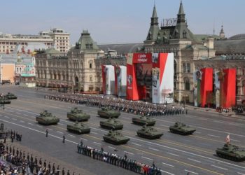 Участники войны в Украине 9 мая проедут на бронетранспортерах на параде в Москве