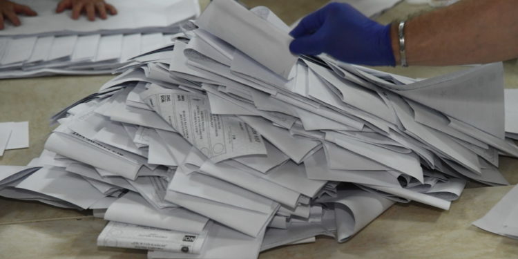 CEC: Procesul de votare în cele 10 localități din țară se desfășoară în regim normal