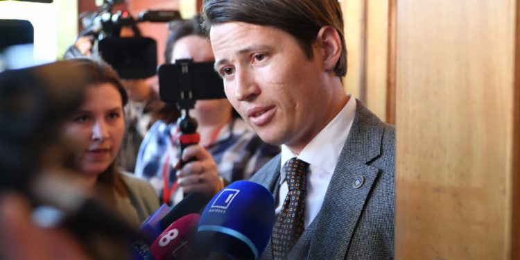 Procurorii vor cere repetat ca Dodon să fie transferat în izolator dacă încalcă condițiile arestului la domiciliu