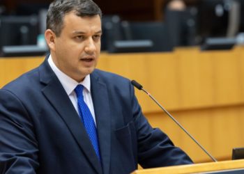 Eurodeputat român: Moldova nu va intra în UE mai devreme de 15-20 de ani. Unirea cu România i-ar asigura stabilitatea