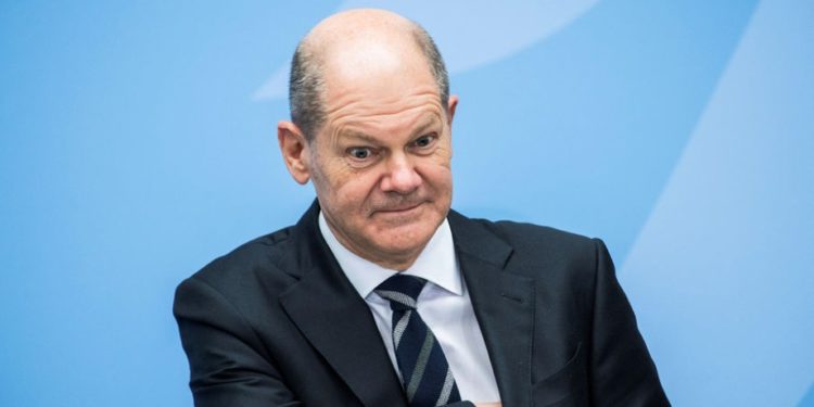 Шольц призвал сделать переговоры между Россией и Украиной «конкретнее»