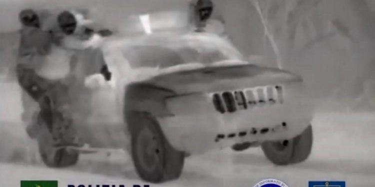 Filieră de contrabandă cu țigări – destructurată. Printre suspecți – polițiști de frontieră ce luau până la 7.000 de euro mită | VIDEO