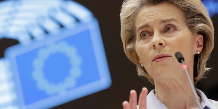 „Nu suntem încă acolo” – liderii UE nu au ajuns la un compromis privind embargoul asupra petrolului rusesc, înaintea summitului de la Bruxelles