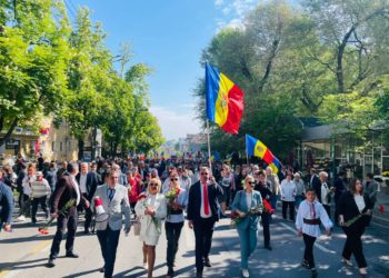 Peste 10 mii de membri și simpatizanți ai Partidului „ȘOR”, împreună cu reprezentanții din conducerea formațiunii, au participat la un marș al păcii, de Ziua Victoriei | VIDEO