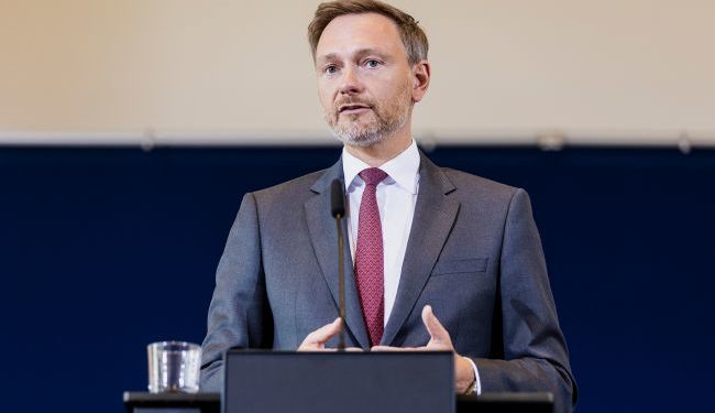 Только добровольно. Минфин Германии против конфискации активов российских олигархов