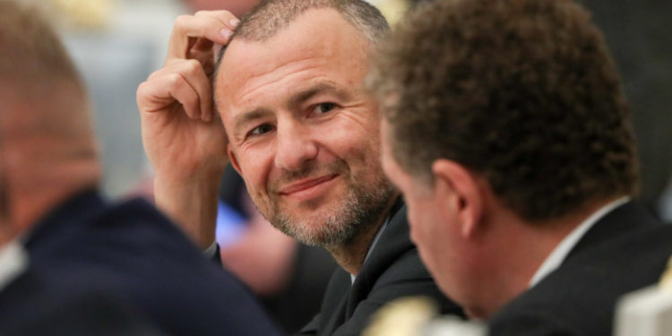 Cum a reușit un oligarh rus să își protejeze averea cu doar o zi înainte să fie sancționat de UE